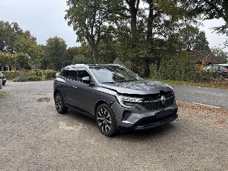 Unfallwagen Renault Austral E-TECH 200 HYBRIDE TECHNO PANODAK AUTOMAAT LED NAVI CAMERA CLIMA B.J 11-2024 2024/11