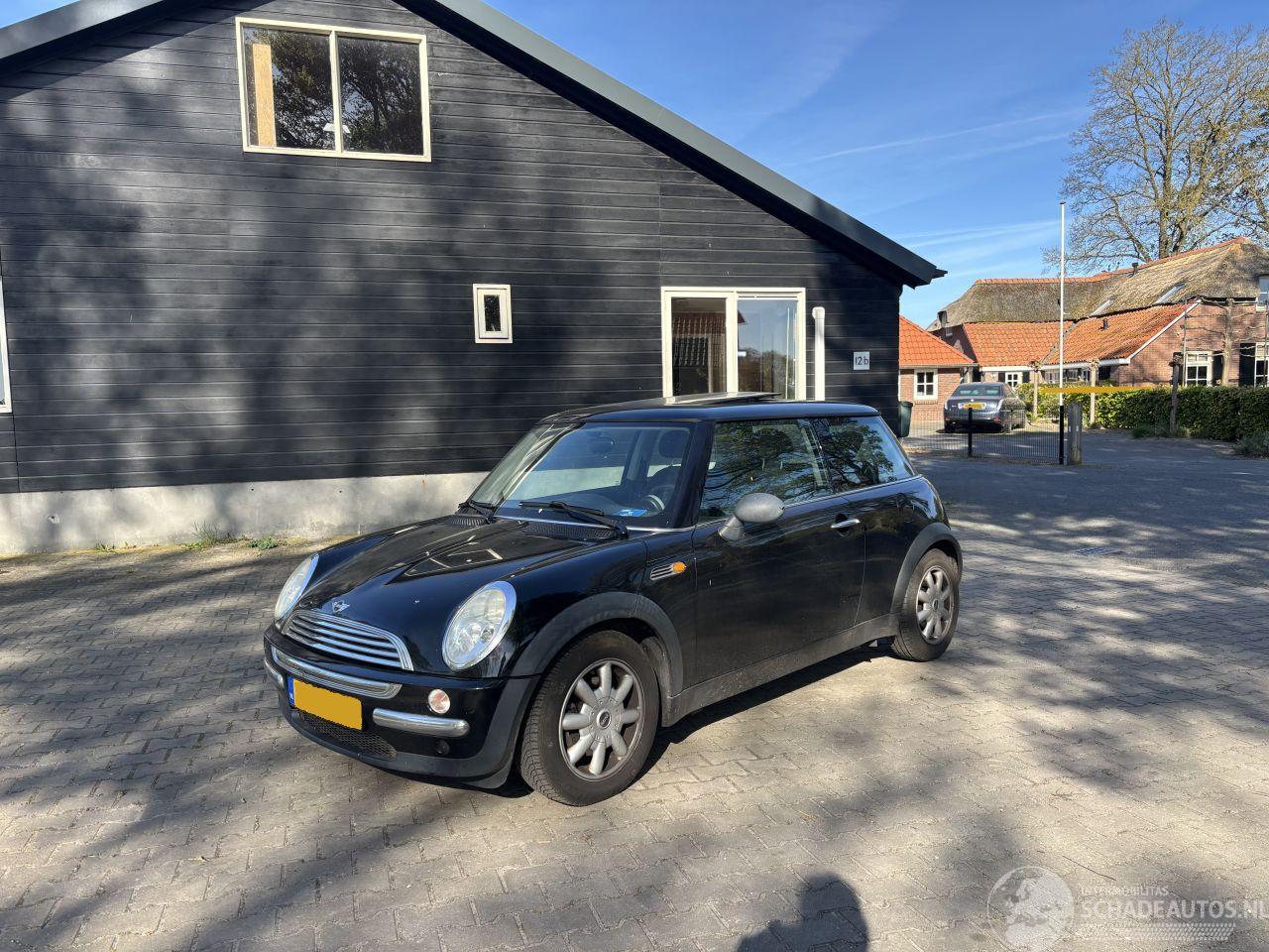 Mini One 1.6 EDITION 3-drs Panoramadak B.J 2002