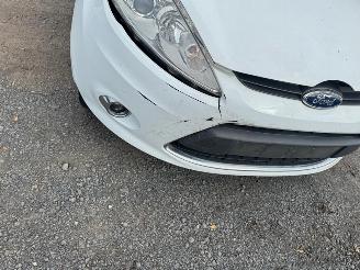 Ford Fiesta TITANIUM picture 12