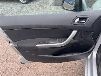 Peugeot 308  picture 10