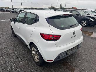 Renault Clio  picture 7