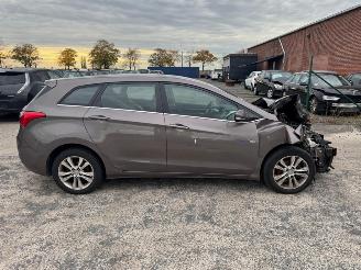 Hyundai I-30  picture 4