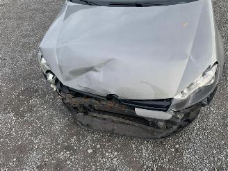 Volkswagen Golf  picture 13