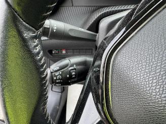 Peugeot 208  picture 22