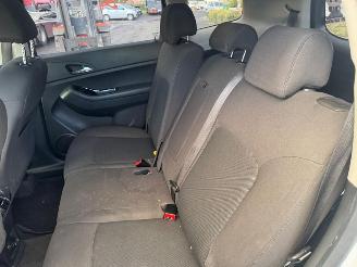 Chevrolet Orlando  picture 29