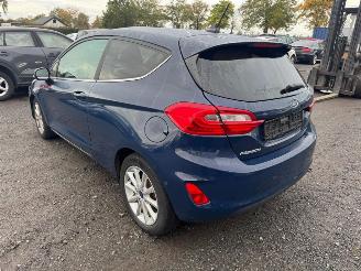 Ford Fiesta  picture 7