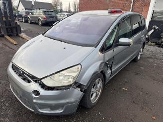 Vaurioauto  passenger cars Ford S-Max  2008/6