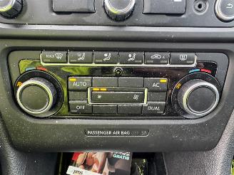 Volkswagen Golf  picture 21