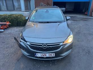 Opel Astra  picture 2