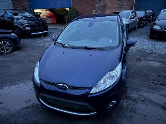 skadebil auto Ford Fiesta TITANIUM 2011/4