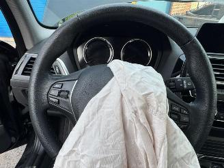 BMW 1-serie 118I picture 23