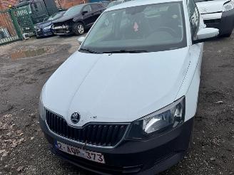 krockskadad bil auto Skoda Fabia III  AMBITION 2017/3