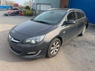 Uttjänta bilar auto Opel Astra J  COSMO 2014/1