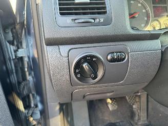 Volkswagen Golf  picture 21