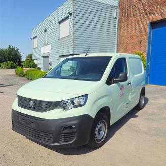 Unfallwagen Peugeot Partner  2021/5