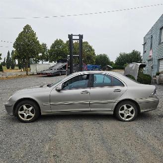 Mercedes C-klasse C 200 CDI BERLINE picture 19