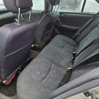 Mercedes C-klasse C 200 CDI BERLINE picture 16