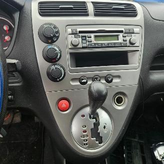 Honda Civic ES picture 21
