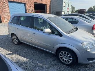 Opel Zafira B COSMO picture 5