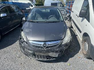 skadebil auto Opel Corsa  2012/7