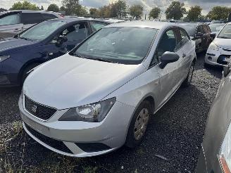 Coche accidentado Seat Ibiza  2013/10