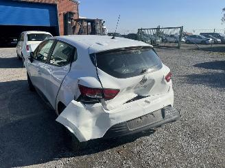 Renault Clio  picture 7
