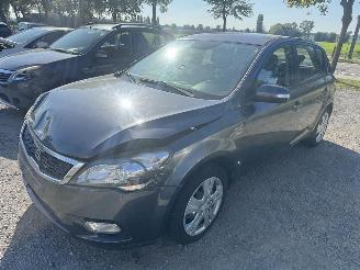 Avarii autoturisme Kia Cee d  2010/5