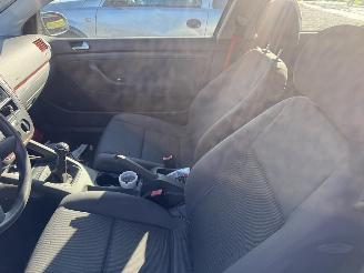 Volkswagen Golf V picture 4