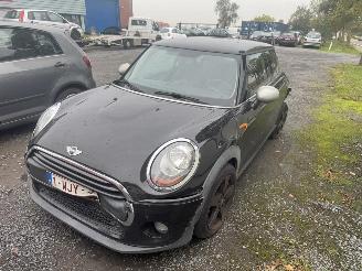 skadebil auto Mini One D 2016/8