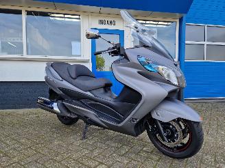 skadebil motor Suzuki  AN 400 BURGMAN 2015/4