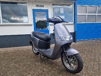  AGM  ECOOTER E2 , E-BIKE 2020/4