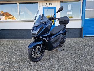 Kymco  SKY TOWN picture 15
