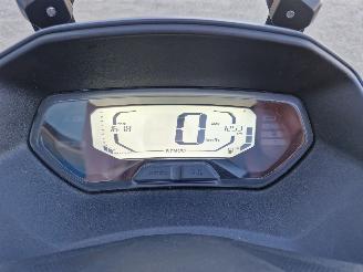Kymco  SKY TOWN picture 6