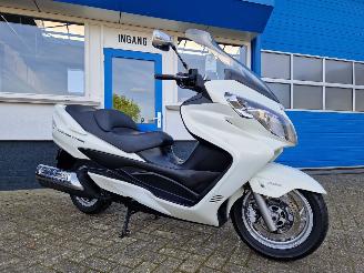 Suzuki  AN 400 BURGMAN picture 2