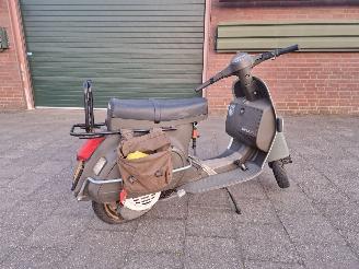 skadebil bromfiets Vespa  PK50 XL , RAT LOOK 1985/1