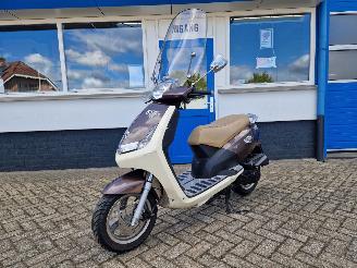 Peugeot  VIVACITY picture 15