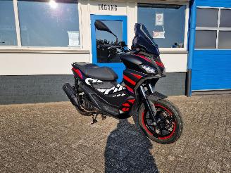 Aprilia  SR GT 125 CC picture 2