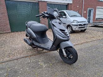 Piaggio  ZIP BROM picture 2
