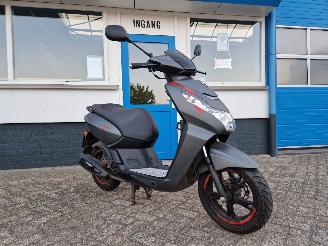 damaged scooters Peugeot  KISBEE 45KM 2019/12