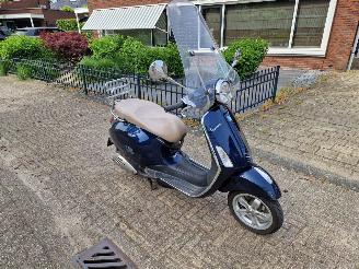 skadebil bromfiets Vespa  PRIMAVERA 1 EIGENAAR 2014/4