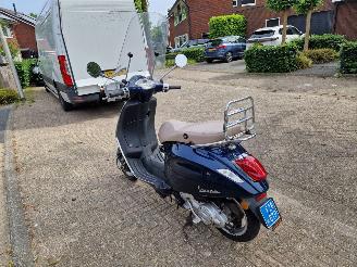 Vespa  PRIMAVERA 1 EIGENAAR picture 7