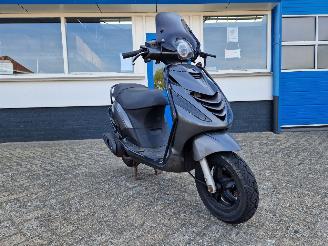Piaggio  ZIP 45KM BROM SCOOTER picture 1