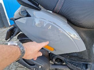 Piaggio  ZIP 45KM BROM E5 picture 4