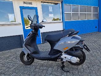 Piaggio  ZIP 45KM BROM E5 picture 11
