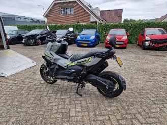 Honda  X-ADV 750 FULL OPTIONS picture 8