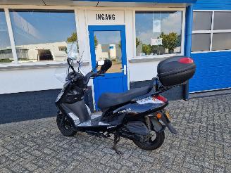 Kymco  NEW DINK 4 STROKE 45KM picture 9