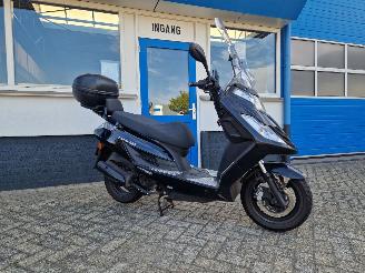 Kymco  NEW DINK 4 STROKE 45KM picture 3