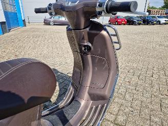 Vespa  PRIMAVERA TOURING picture 11