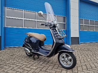 Vespa  PRIMAVERA 125 picture 4