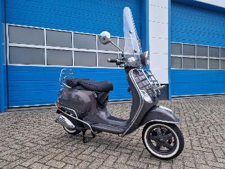 Vespa  LXV VIE DELLA MODA picture 3